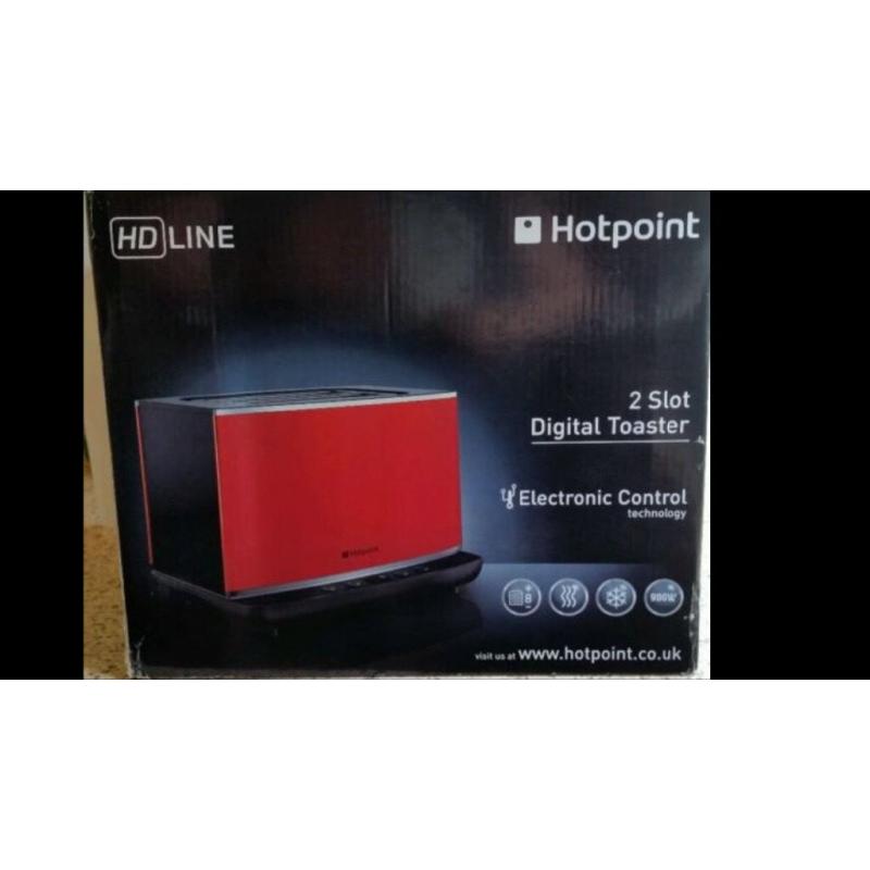 Hotpoint Digital toaster RED