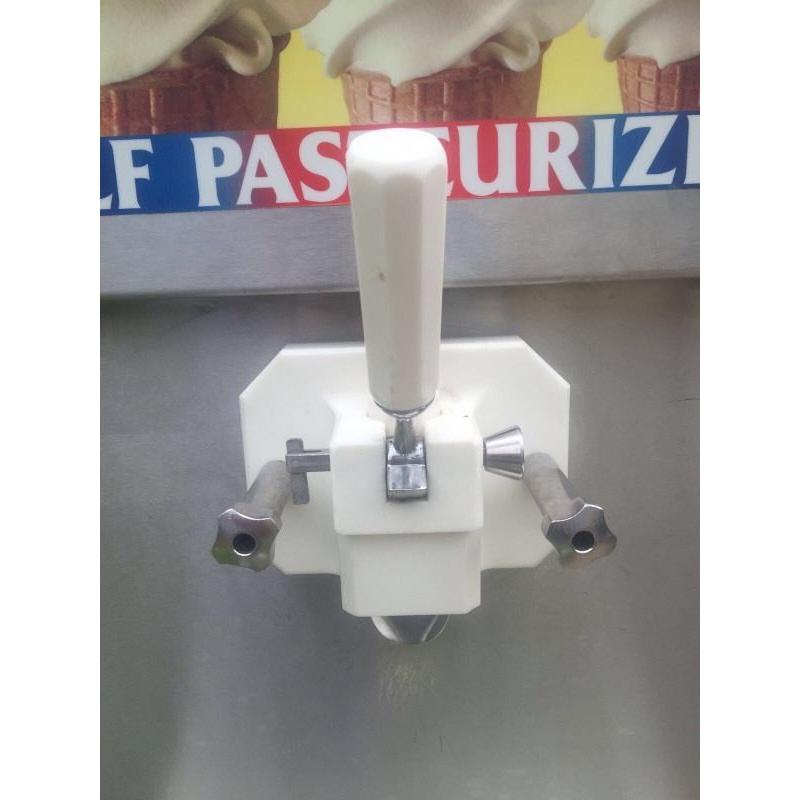 *** QUICK SALE*** ICE CREAM MACHINE CARPIGIANI SELF PASTEURISING SOFT