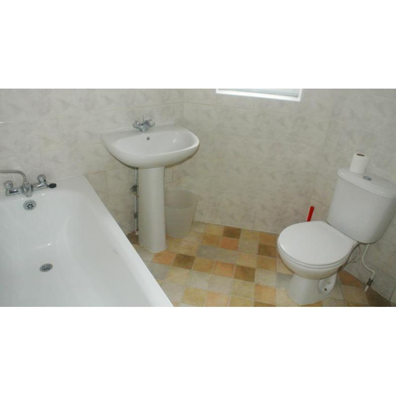 15 minutes to Oxford Circus a beautiful and comfortable double room! EAST ACTON