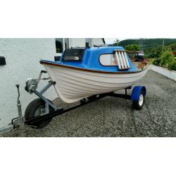Fishing boat trailer outboard