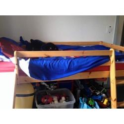 Mid sleeper with slide