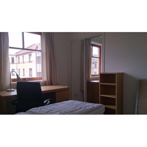 Flatmate wanted - student - near Napier Merchiston Campus