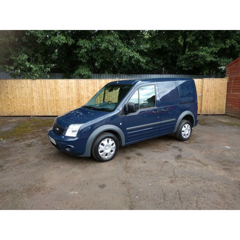 Ford Transit Connect 1.8TDCi ( 90PS ) DPF T220 SWB Trend