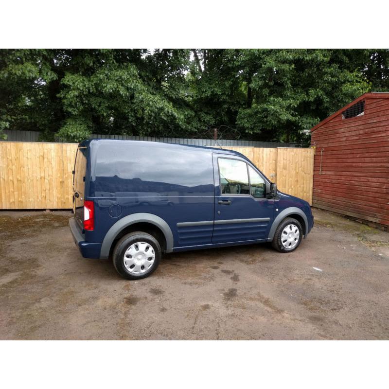 Ford Transit Connect 1.8TDCi ( 90PS ) DPF T220 SWB Trend