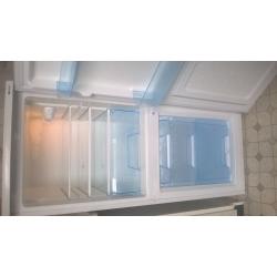 LEC FRIDGE FREEZER