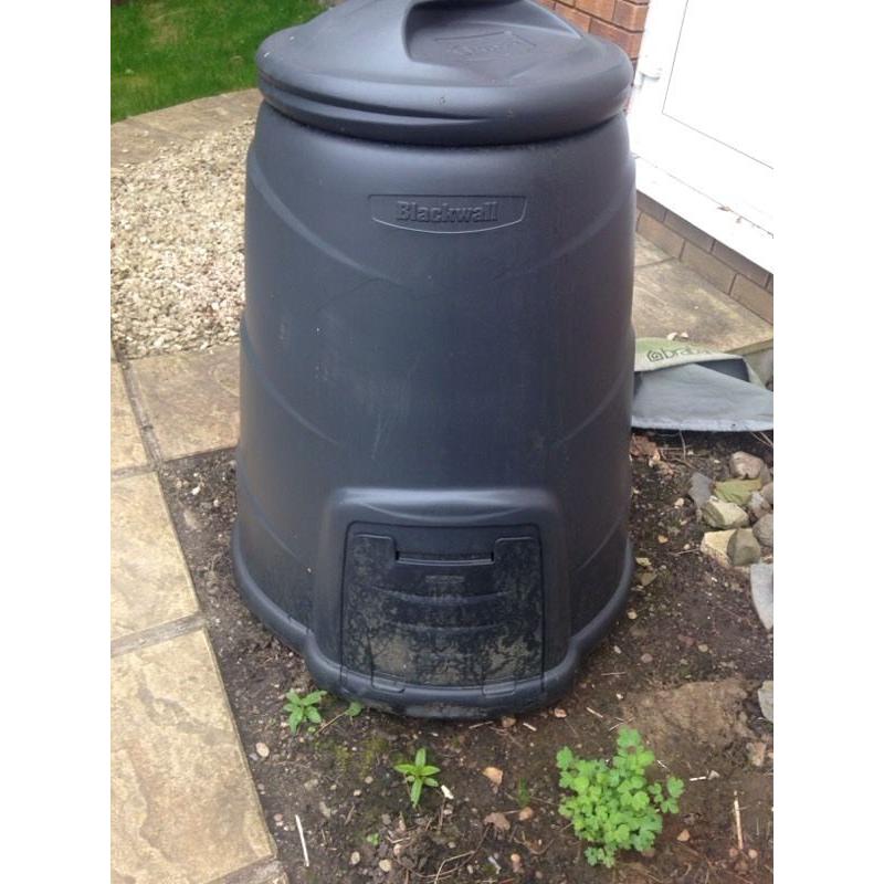 x2 large compost bins