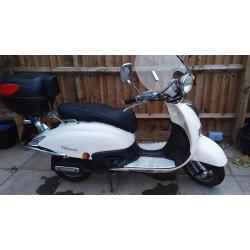 Lexmoto Valencia 125 Scooter mot until March 2018