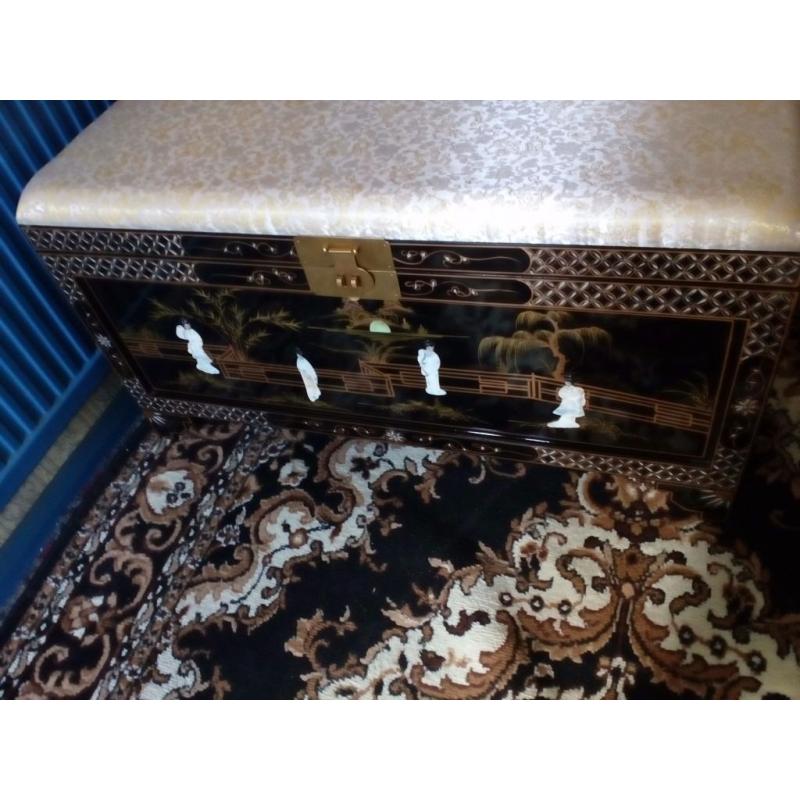 Lovely oriental. Mother of pearl. Ottoman forsale