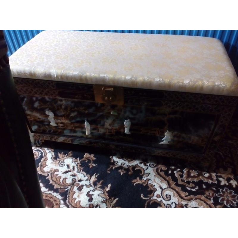 Lovely oriental. Mother of pearl. Ottoman forsale