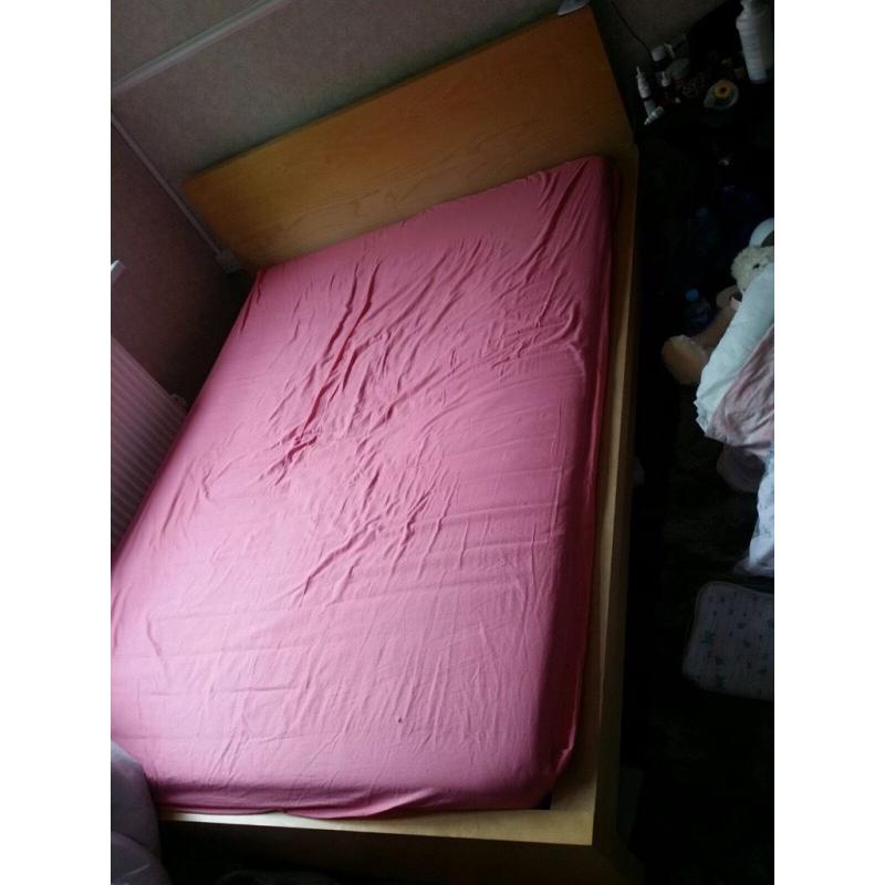 Double Bed - Excellent Condition. light brown