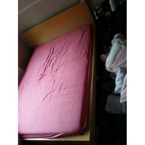 Double Bed - Excellent Condition. light brown