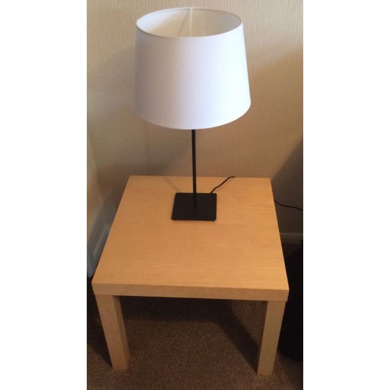 2 Tables, Lamps and Coffee Table