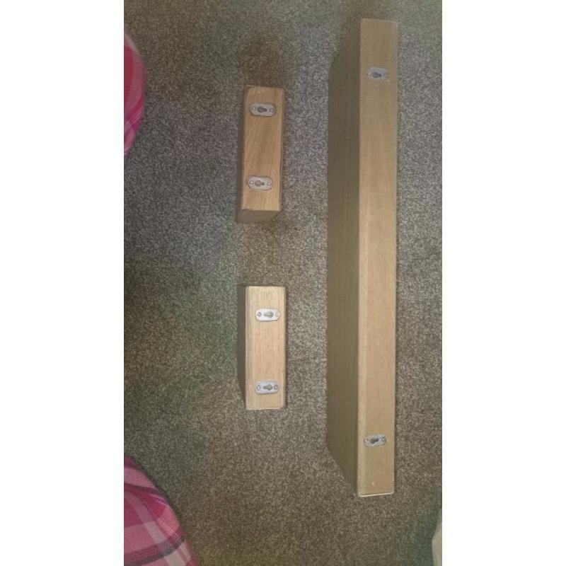 Floating shelfs