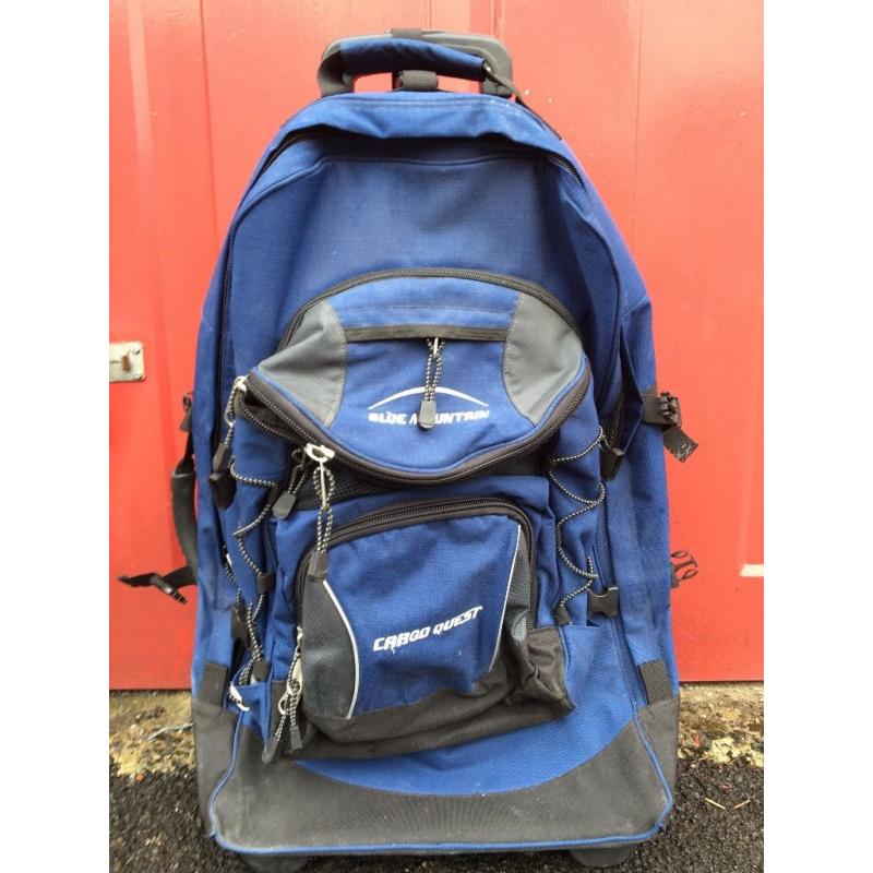 Convertible travel rucksack