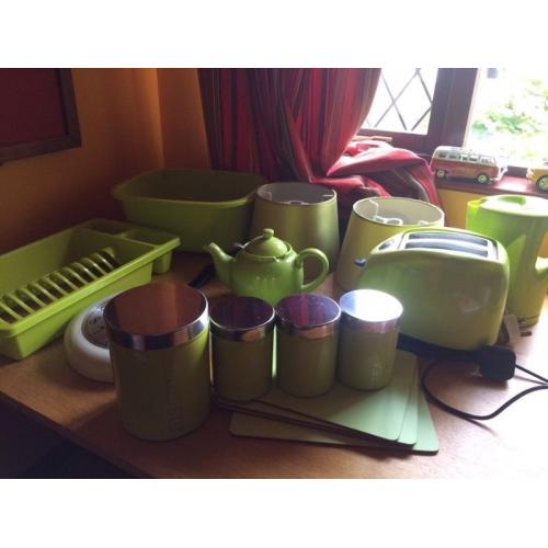 Full kitchen set