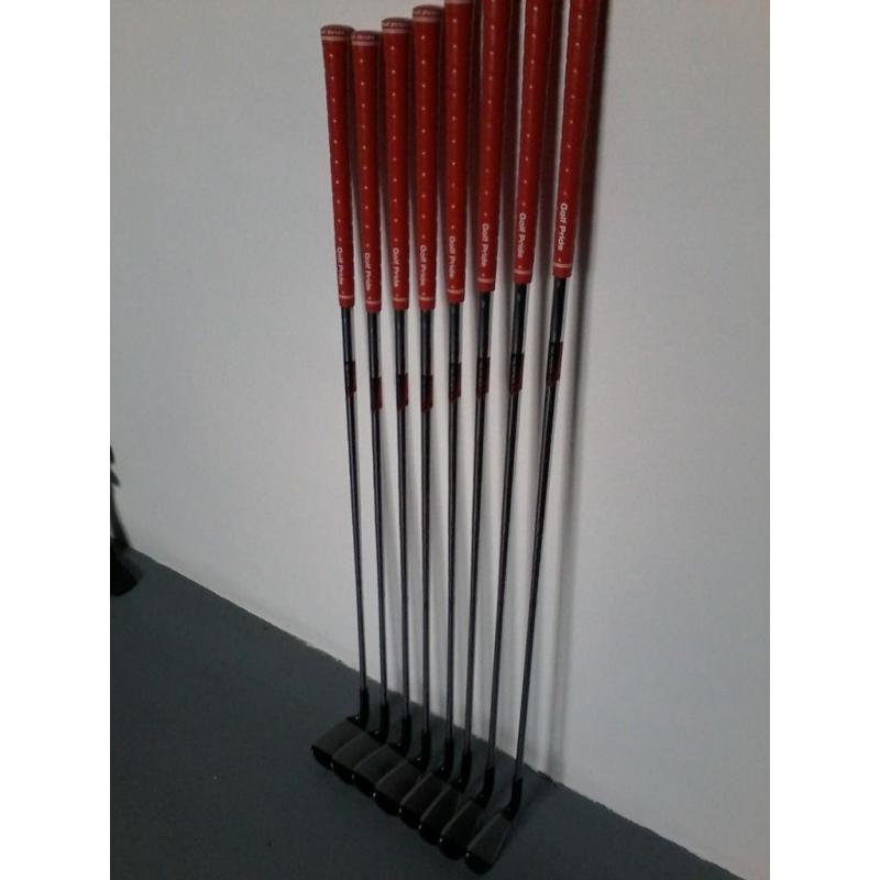 Taylormade Burner 2.0 Irons RH.