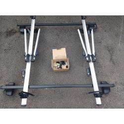 Thule Roof Bars and 2 Exodus cycle carriers fits Honda Insight