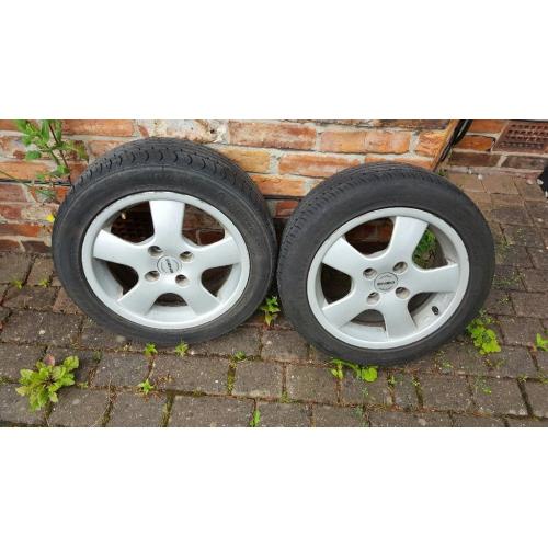 4 x Alloy Wheels (15")