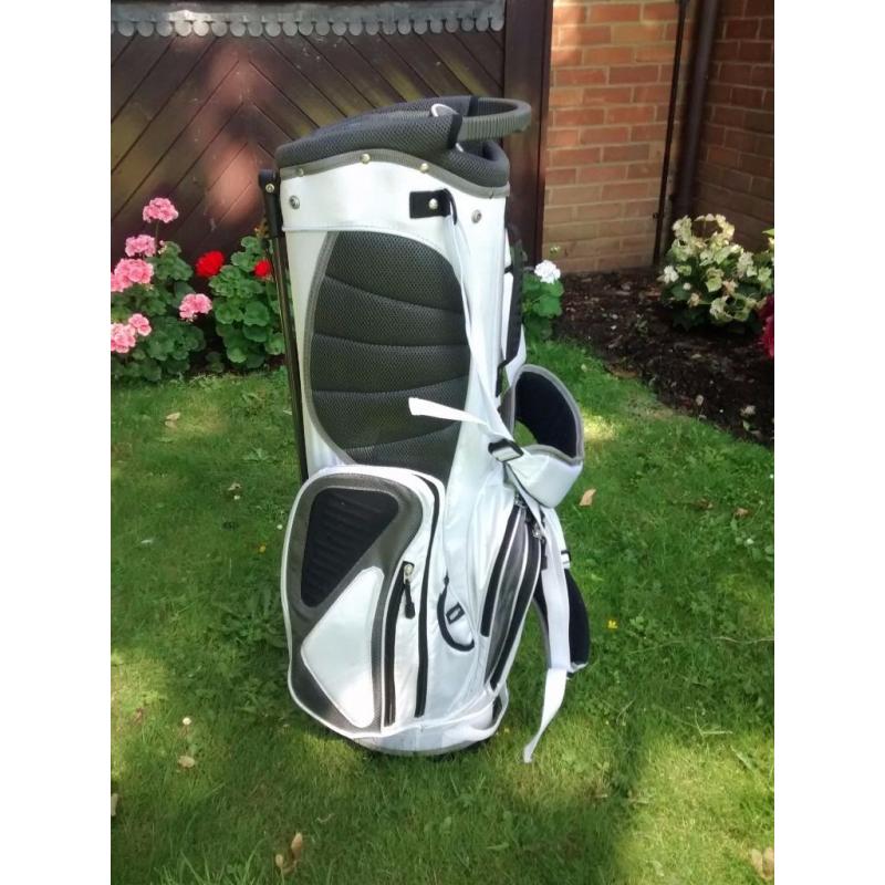 white benross golf carry bag with pop out legs