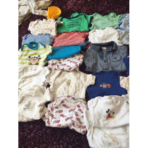 Bundle of boy/unisex vests