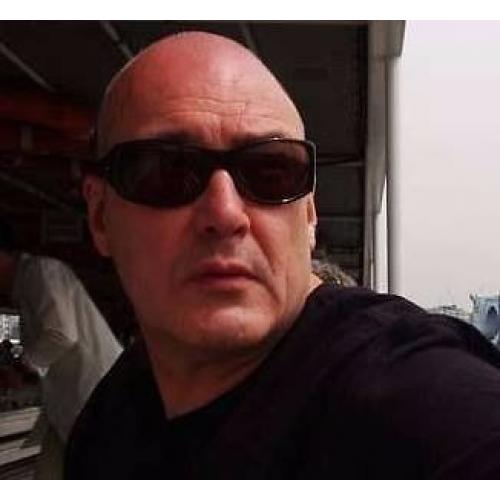 55 Years old Chef looking for a quiet room in a quiet house in or close to Brentford /South Ealing