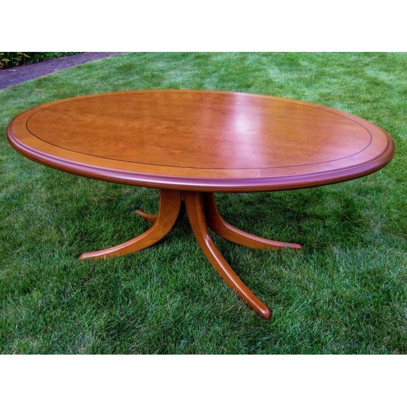 Top Quality Finished Wood Coffee Table