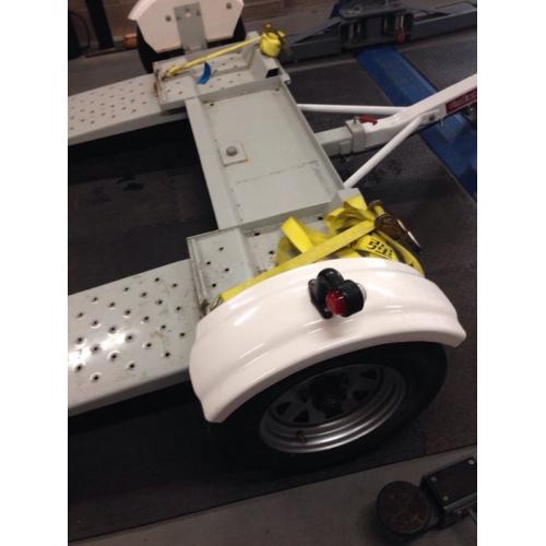 Tow dolly