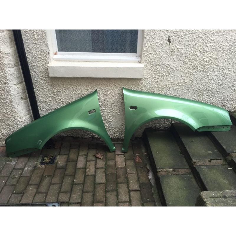 VW golf IV wings