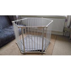 BabyDan playpen / room divider