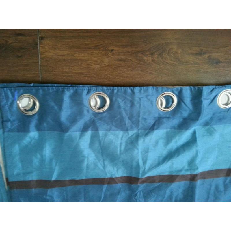 Two pairs of curtains,Teal, Good condition.
