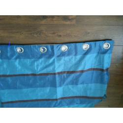 Two pairs of curtains,Teal, Good condition.