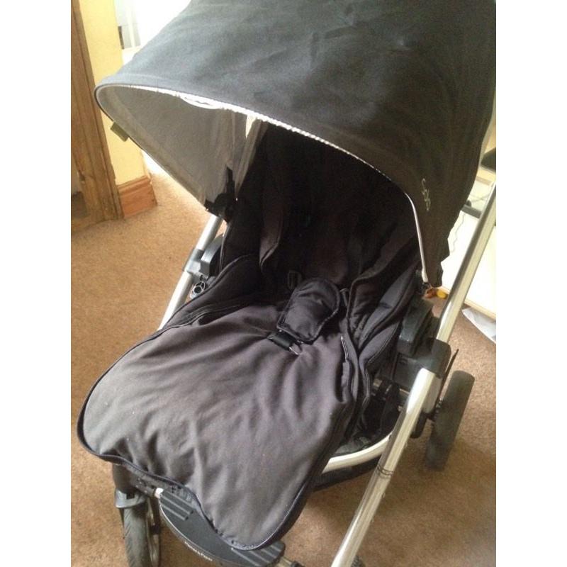 Mamas & Papas Sola pram