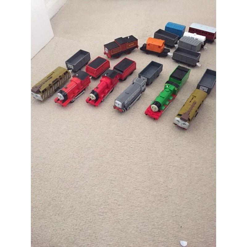 7 X TomyThomas trackmaster trains with extra carriages and troublesome trucks