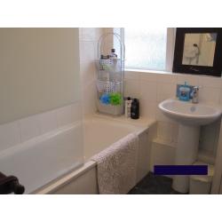 LARGE DOUBLE ROOM INCLUDING BILLS