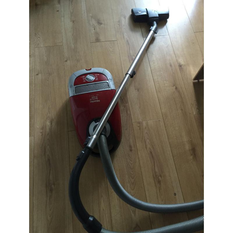 Miele vacuum Cleaner TT5000 Cat and Dog 300-2200W