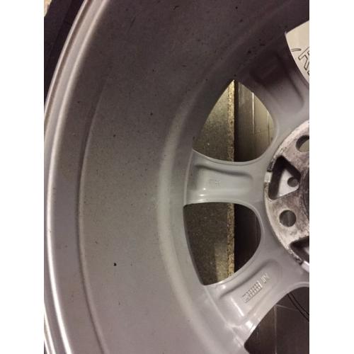 Alloys wheels with Michelin tyres