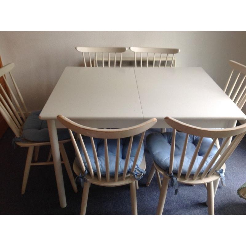 Kitchen table & 6 chairs white extendable