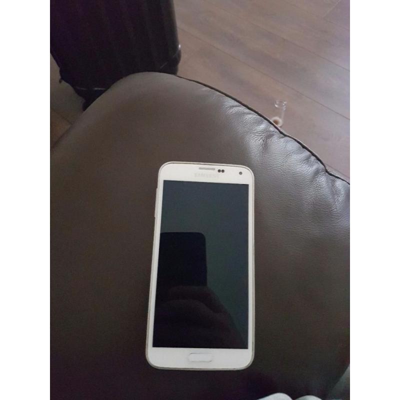 White Samsung Galaxy S5 VODAFONE