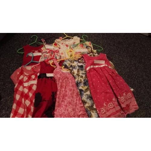 Huge bundle of girl clothes age 12-18months: price can be negotiated