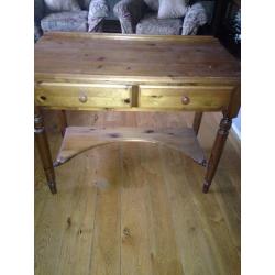Ducal dressing table