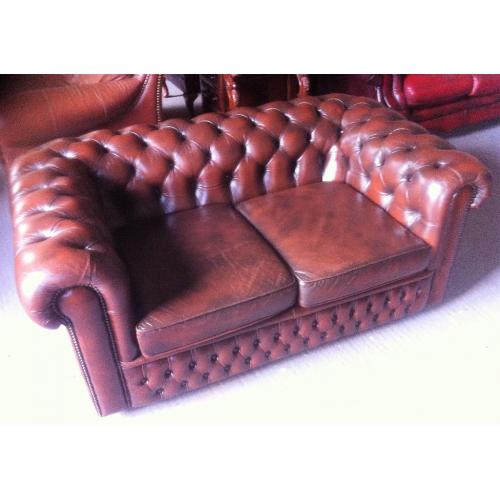 Antique Brown Leather Chesterfield 2 seater sofa