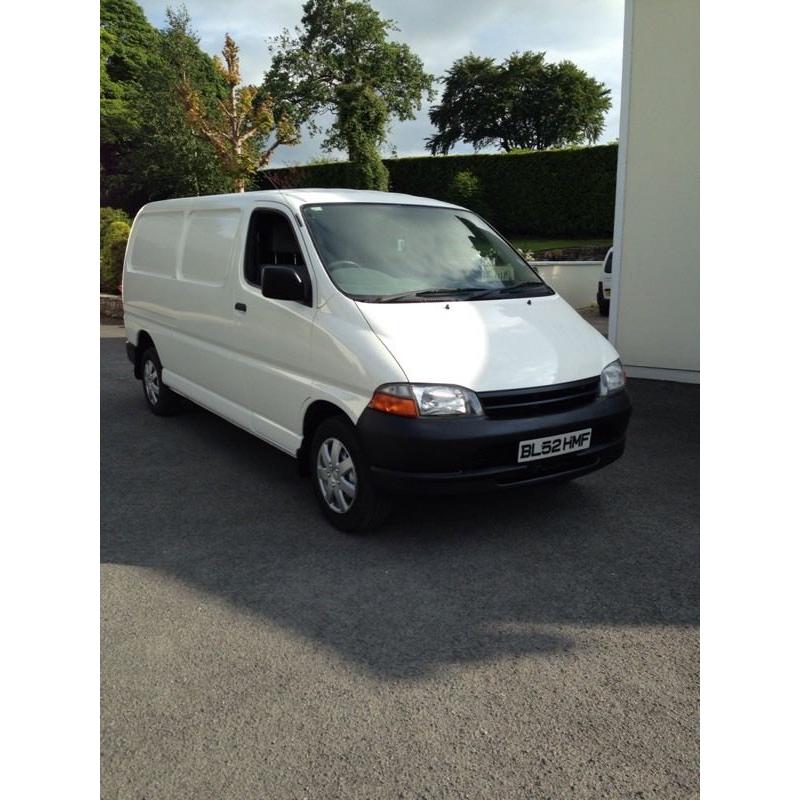 Toyota Hiace ford transit