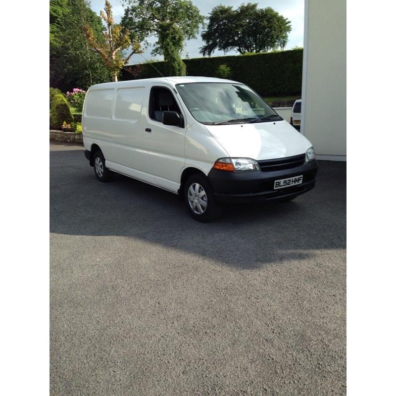 Toyota Hiace ford transit