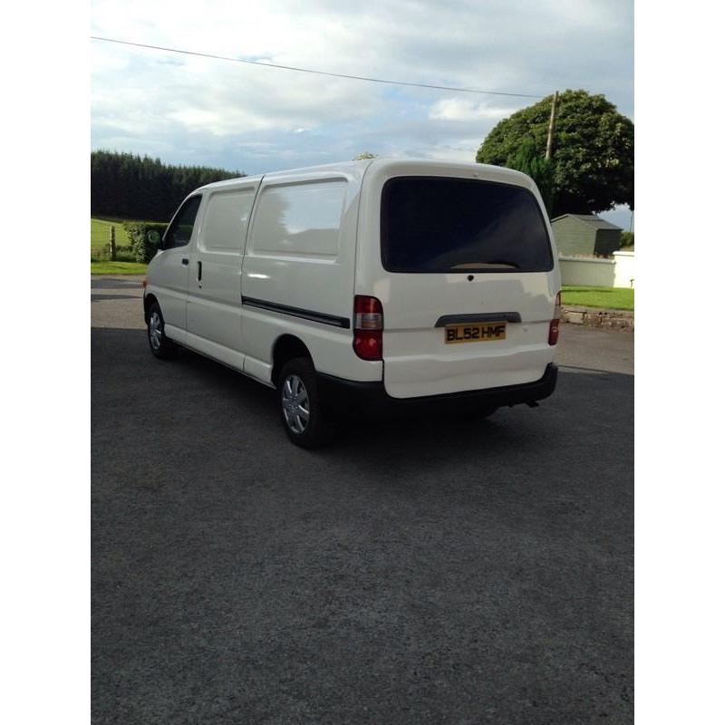 Toyota Hiace ford transit