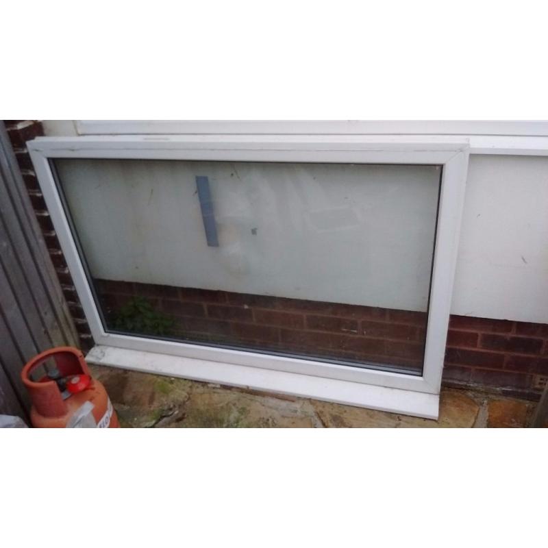 UPVC Double Glazed Window 1565(w) x 1015(h), fixed 28mm DG unit