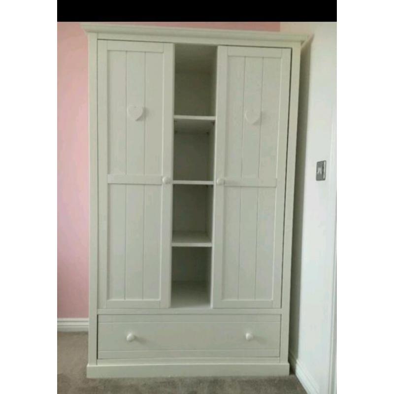 Next White Wardrobe Heart Design