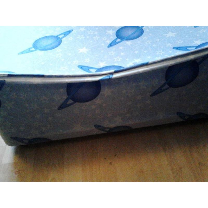 2 single divan beds