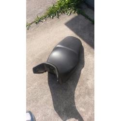 Triumph Tiger 1050 seat