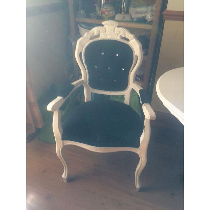 Dining room table and 6 chairs
