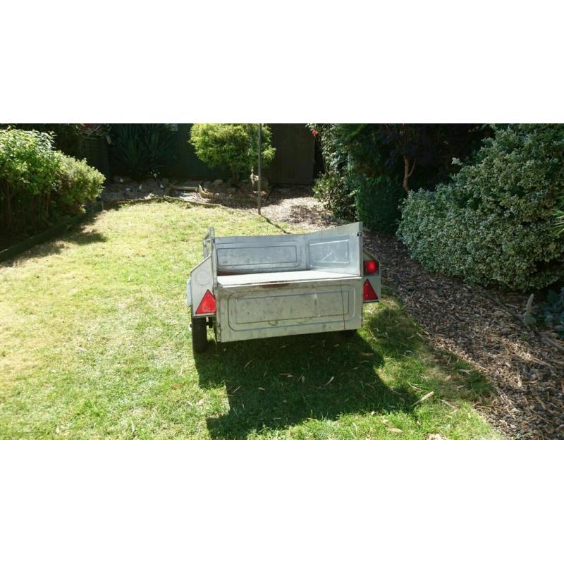 ERDE 102 TRAILER
